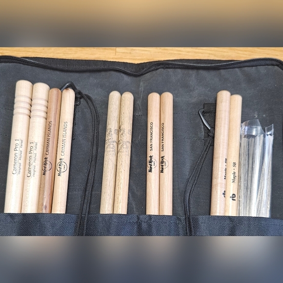 Phoenix Drumsticks and Brushes Set - Black and Yellow - Picture 5 of 8